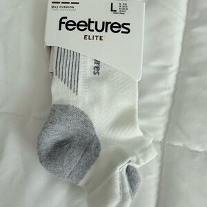 Feetures Elite Max Cushion Socks